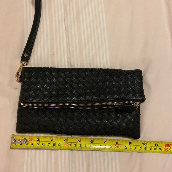 Black clutch - Picture 3 of 7